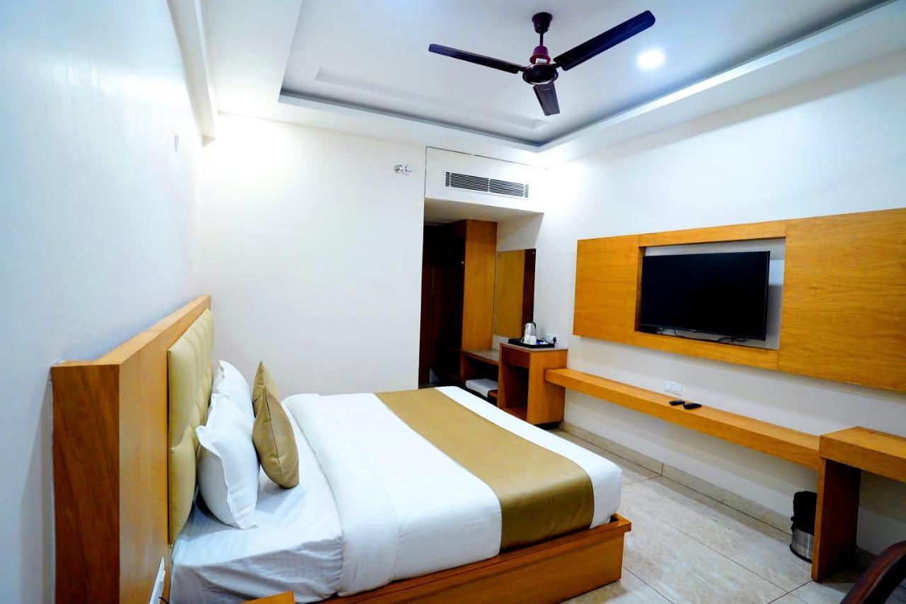 Hotel Amansara Lucknow Exterior foto